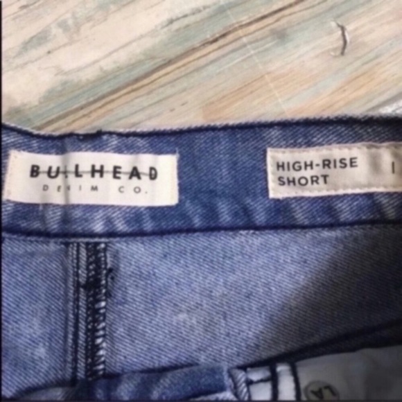 NWT Bullhead High Rise Shorts - Picture 2 of 3